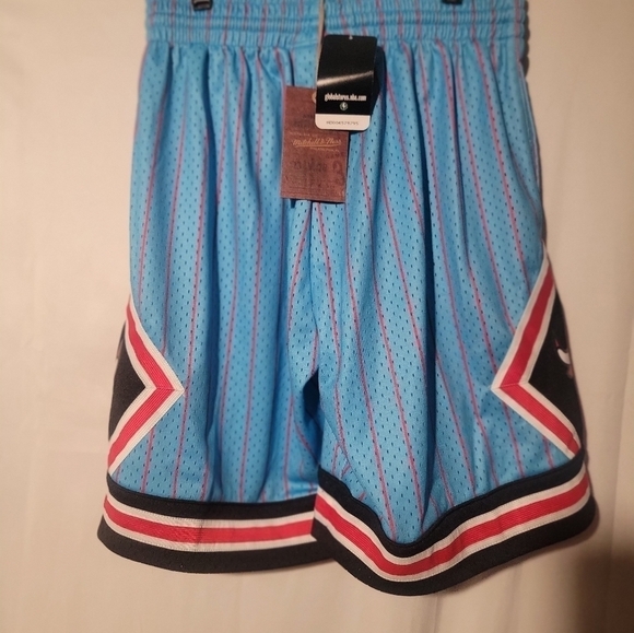 SIZE S Mitchell & Ness Lt Blue NBA Chicago Bulls 1995-96 Reload Swingman - Picture 6 of 7